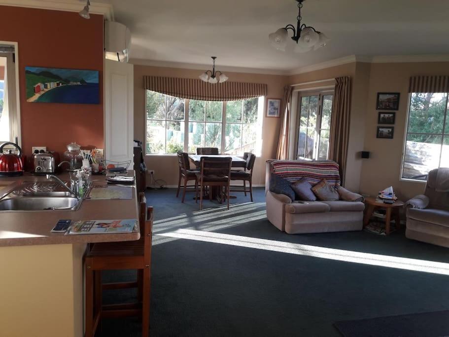 PapatowaiTram Track Retreat公寓 外观 照片